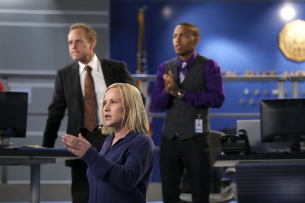 Avery Ryan (Patricia Arquette), Simon Sifter (Peter MacNicol) & Brody Nelson (Shad Moss)